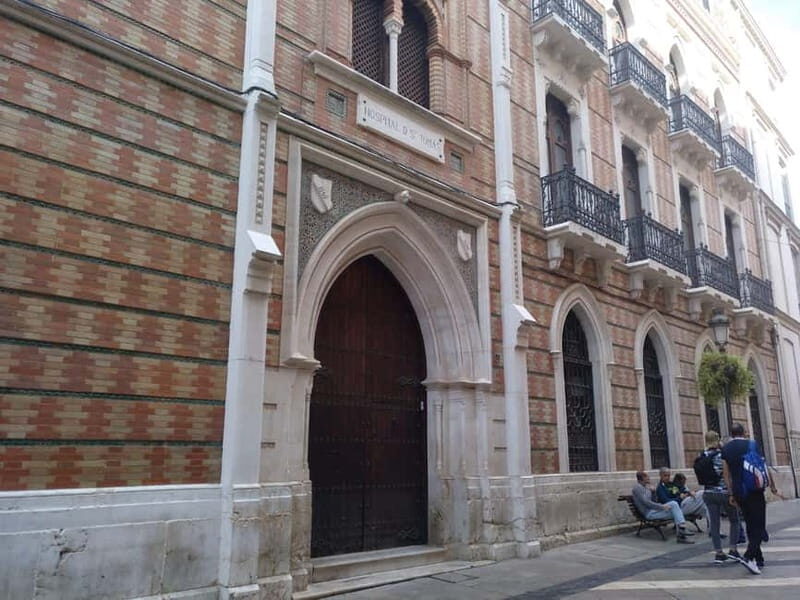 Malaga: old town walking tour & flamenco show - Value and Authenticity