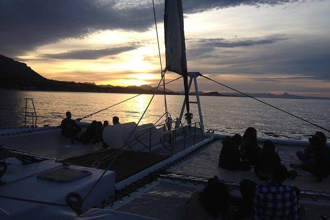 Malaga Sunset Cruise and Restaurant Dinner - Key Points