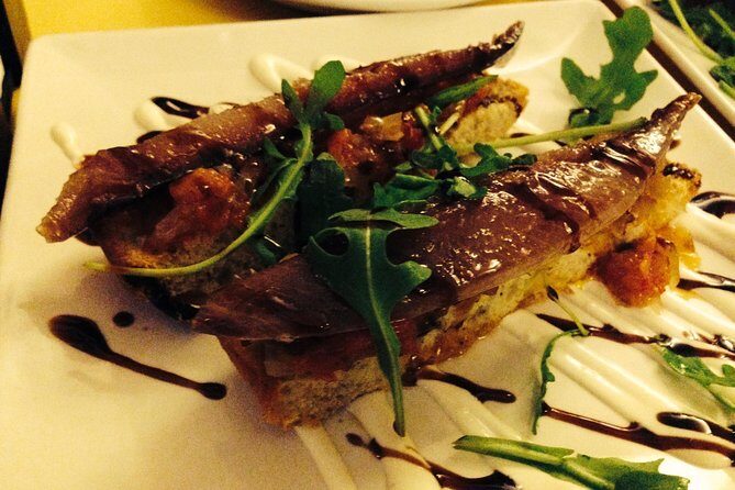 Malaga Tapas Tour and Wine - Exploring the Malaga Tapas and Wine Tour in Detail