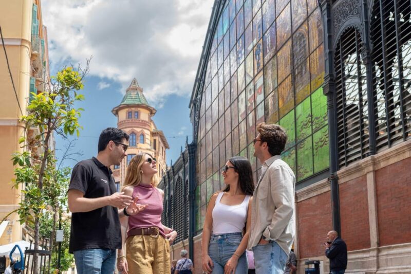 Malaga Walking Tour, Gibralfaro, Alcazaba & Catamaran Cruise - Who Should Consider This Tour?