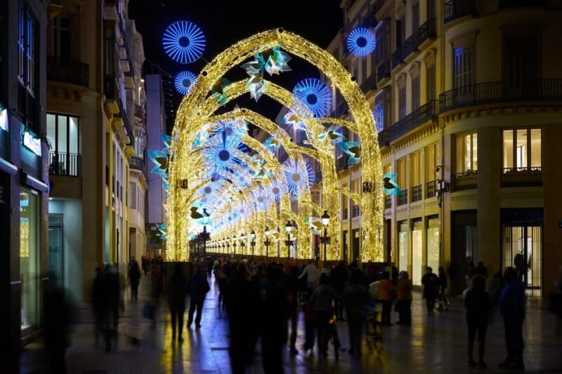 Málagas Festive Lights: A Christmas Walking Tour - An In-Depth Look at the Tour Experience
