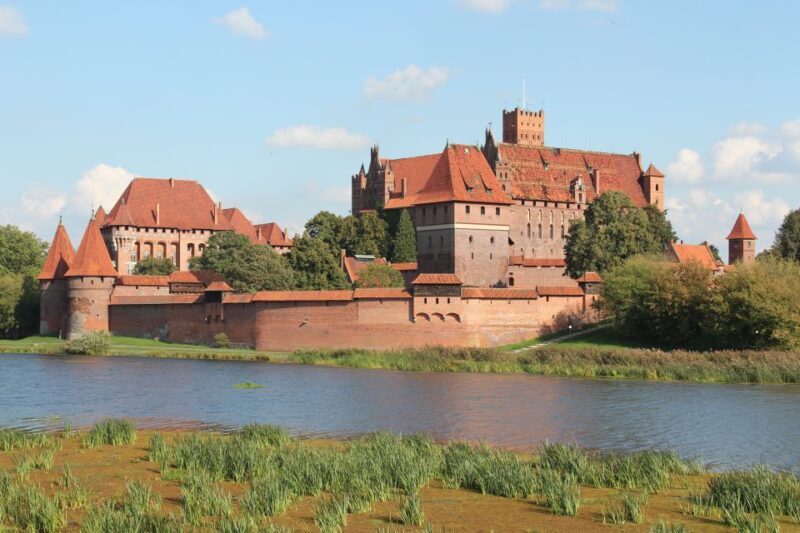 Malbork Castle: Private Tour from Gdansk, Sopot or Gdynia - Malbork Castle: Private Tour from Gdansk, Sopot or Gdynia