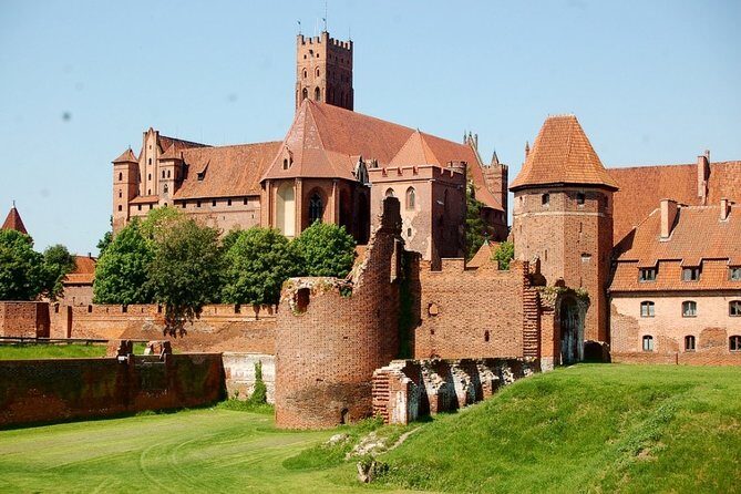 Malbork Castle regular tour - Key Points: