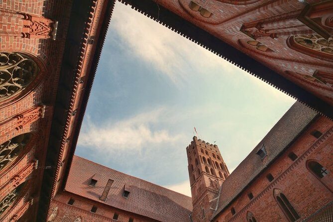 Malbork Castle regular tour - A Complete Look at This Malbork Castle Tour