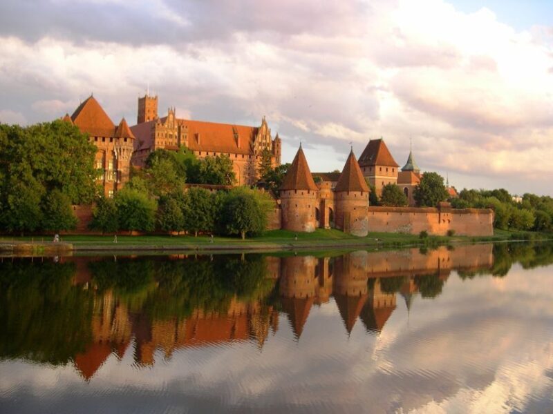 Malbork Castle Tour: 6-Hour Private Tour - An In-Depth Look at the Malbork Castle Private Tour
