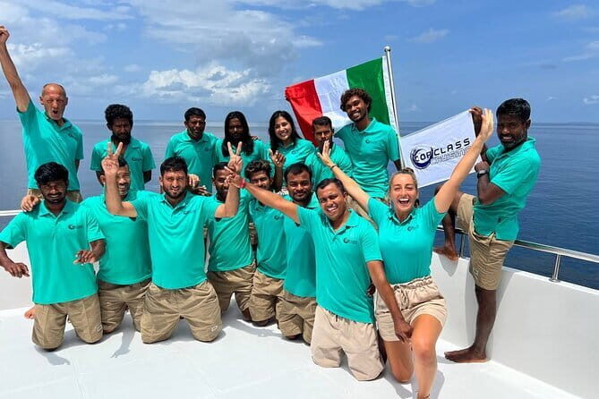 Maldives Dive Cruise Central Atolls Adventure - Key Points