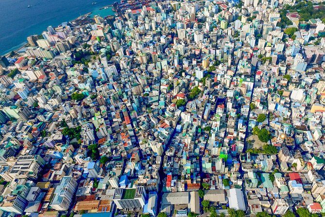 Male' City Tour - Language options (English/Spanish/French/Italian) - Introduction