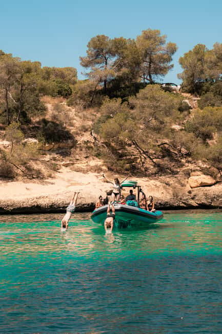 Mallorca: 2h speedboat tour, visit caves, cliffs and snorkel - Snorkeling and Water Activities: Fun Under the Sun