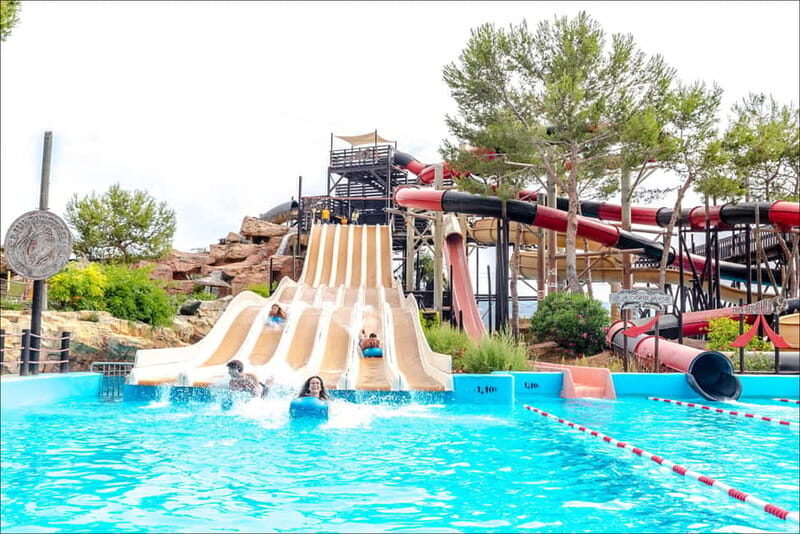 Mallorca: Admission Tickets for Western Water Park - Food and Refreshments