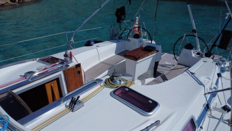 Mallorca Boat Tour with Swim, Cliff Food, & Drinks - FAQ