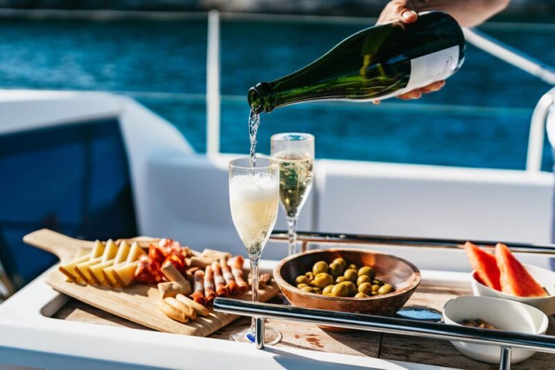 Mallorca: Midday or Sunset Sailing with Snacks and Open Bar - Key Points
