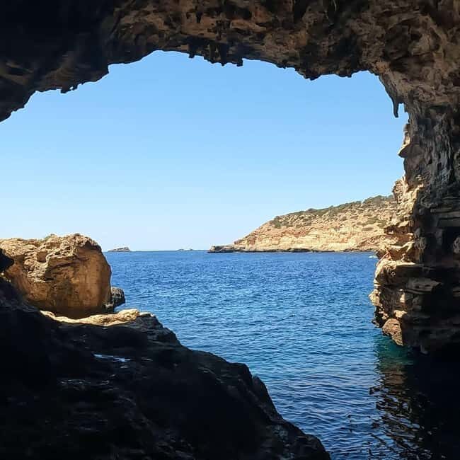 Mallorca: Private Boat Tour with Snorkeling & Snacks - What Makes This Tour Special?