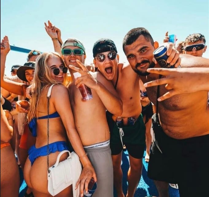 Malta: Boat Party + Watersport+ Comino+ OpenBar ALL INCLUDED - An In-Depth Look at the Malta Boat Party Experience