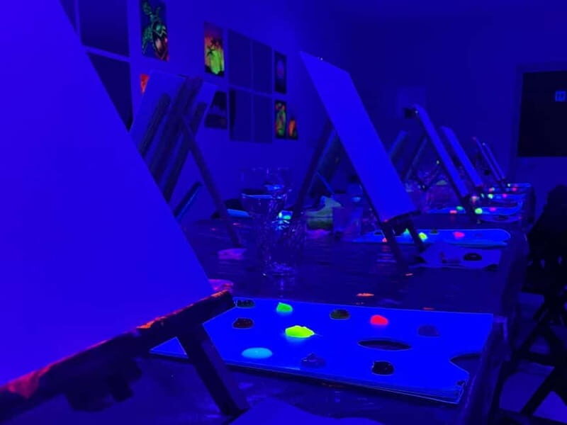 Malta: Glow-in-the-Dark Drink & Paint Experience - What to Expect from the Malta Glow-in-the-Dark Paint Experience