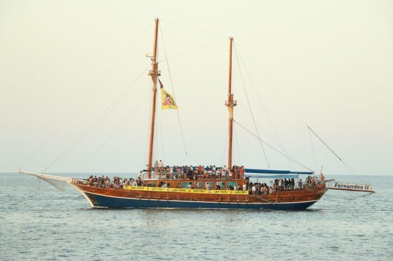 Malta: Lazy Pirate Boat Party with Drinks & Food - Key Points