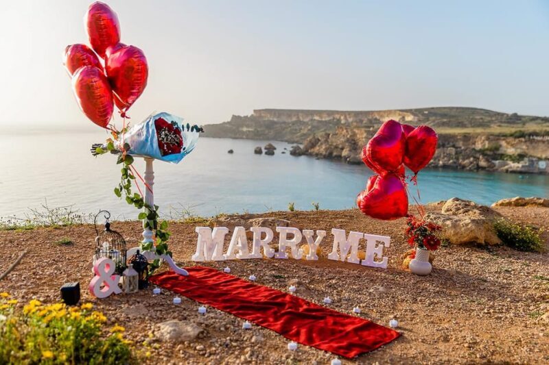 Malta: Marrige Proposal with Scenic Views and Picnic - Who Will Love This Experience?