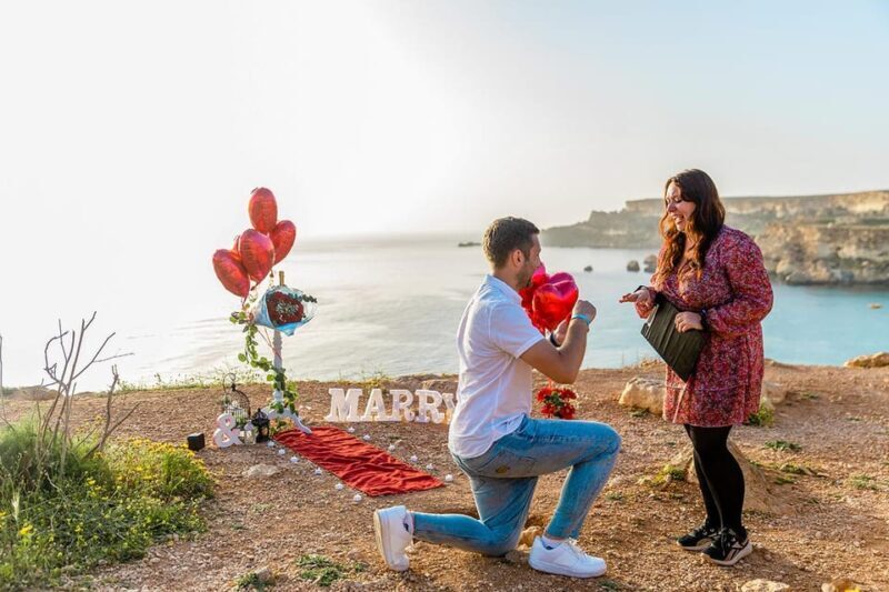 Malta: Marrige Proposal with Scenic Views and Picnic - The Sum Up