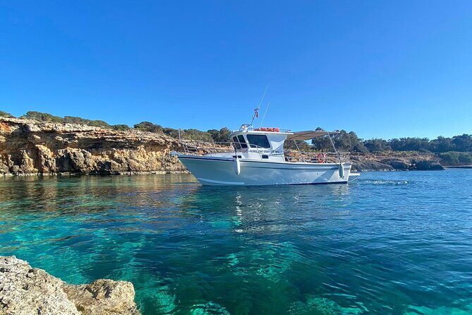 Malta: Private Boat Trip & Cruises Comino, Blue Lagoon, Gozo - Key Points