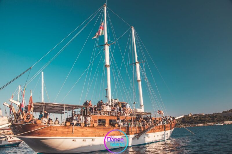 Malta: Sailboat Party with an Open Bar, Food, and Swimming - The Experience in Detail
