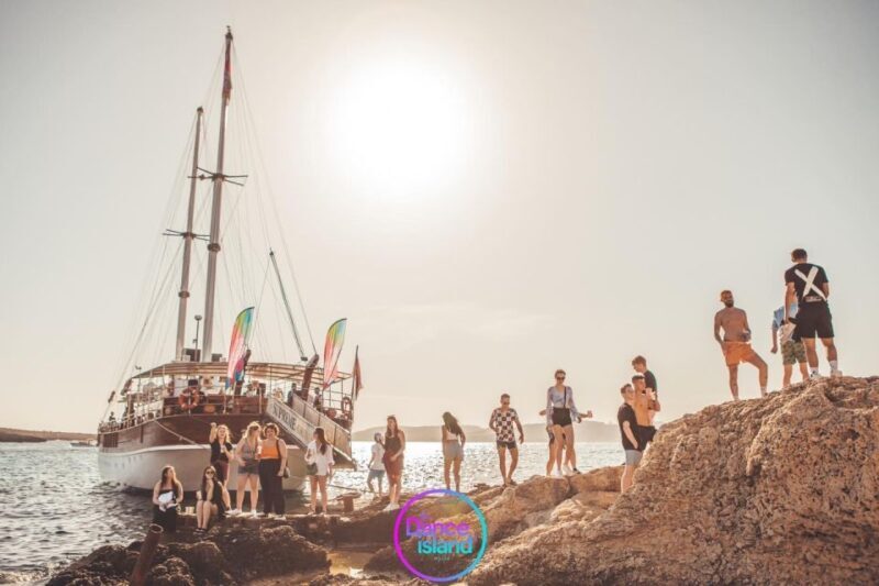Malta: Sailboat Party with an Open Bar, Food, and Swimming - Who Will Love This Experience?