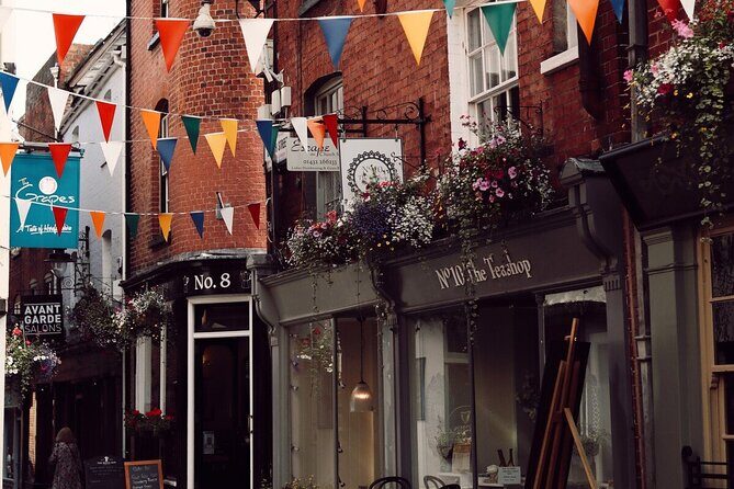 Malvern Hills, Vale, Black and White Herefordshire Online Guide - The Core of This Tour: Flexibility and Scenic Beauty