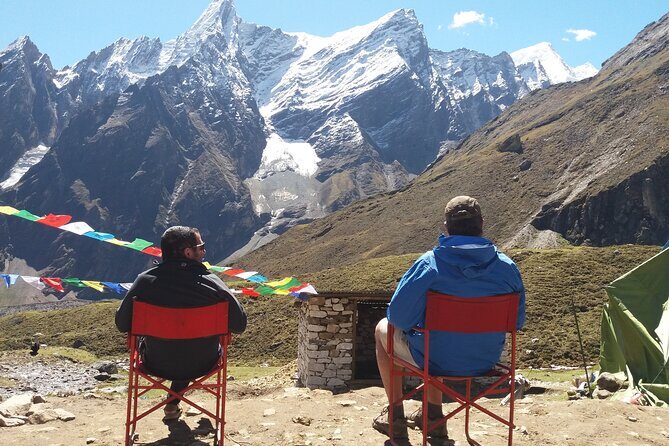 Manaslu Circuit Trek 15 Days. - The Journey Begins: From Kathmandu to the Trails