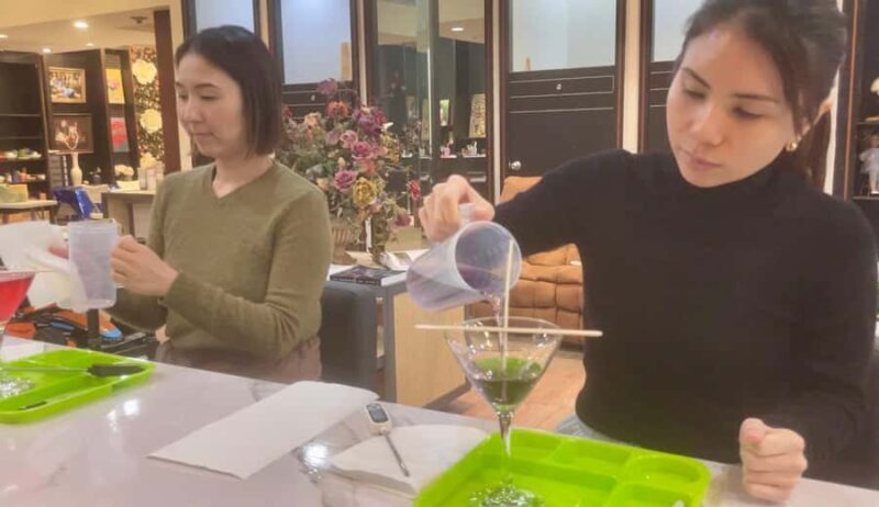 Manassas:Candle-Pouring Experience at Mockingbird Candle Bar - An In-Depth Look at the Candle-Pouring Experience