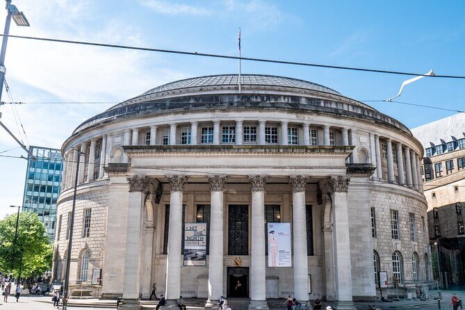 Manchester Self Guided City Walk and Interactive Treasure Hunt - FAQ