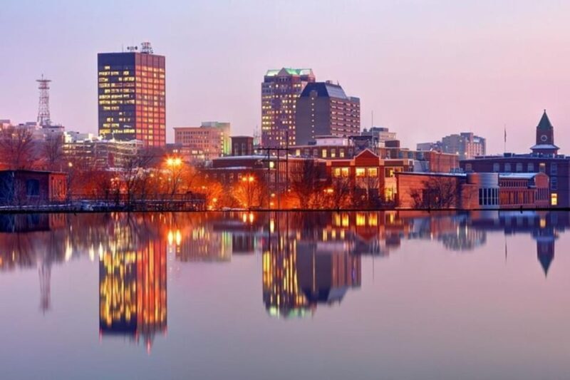 Manchester: Sightseeing Walking Custom Tour with a Guide - Key Points