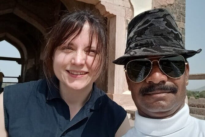 Mandu & Maheshwar Day Tour from Indore with Guide & Entrances - FAQs