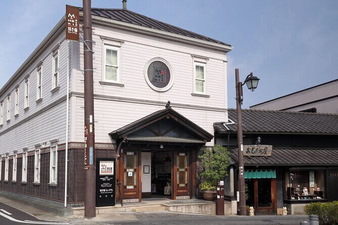 Maneki Neko Museum Ticket+Special Grab Bag - Discovering Japan’s Gift of Luck: The Maneki Neko Museum