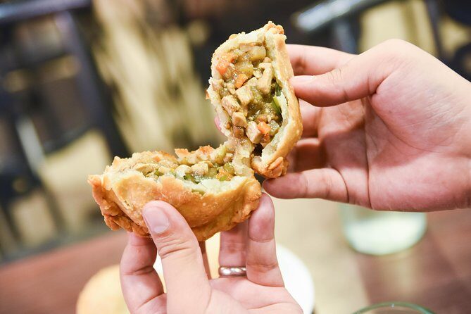 Manila Food Tour: Explore World's Oldest Chinatown - Introduction: A Bite into Manila’s Historic Chinatown