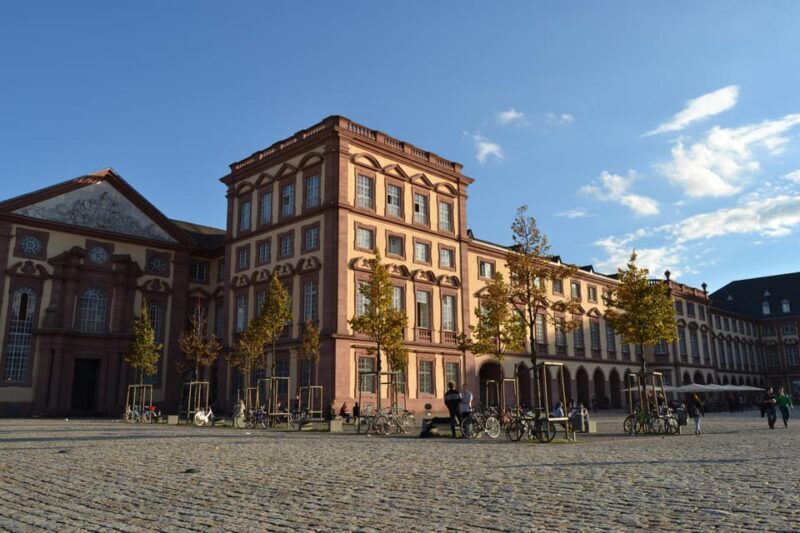 Mannheim, guided walking tour: surprise tour - Key Points
