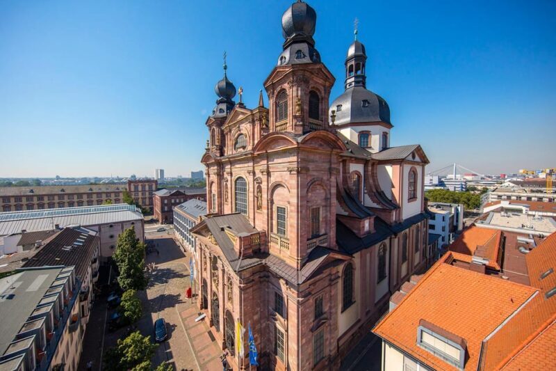 Mannheim, guided walking tour: surprise tour - The Charm of Mystery: Why a Surprise Tour Works