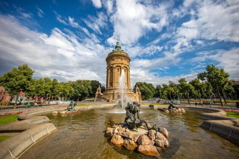 Mannheim, guided walking tour: surprise tour - Value and Practicality