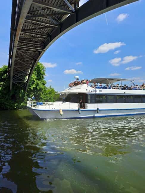 Mantua: Guided Panoramic Boat Tour "City, Lakes, and Natural Park" - FAQ