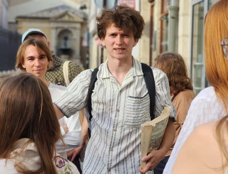 Marais: Intrigues of the French Kings Walking Tour - FAQs