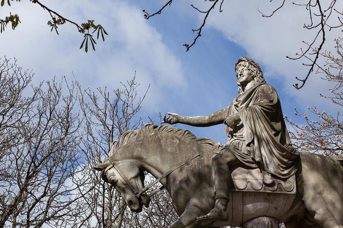 Marais semi private walking tour - Who Will Love This Tour?