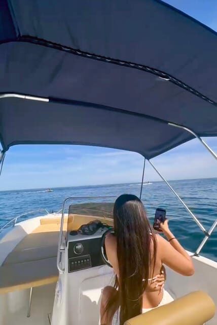 Marbella: Boat Rental drive yourself with Dolphin Sighting - FAQ