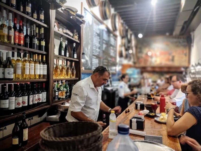 Marbella: Hidden Taverns, Tapas & Wine in the Old Town - Key Points