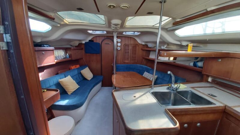 Marbella, Port Banus : SAILING Tour on Private Sailing Boat - Practical Details and Booking Tips