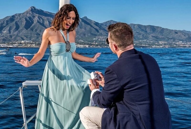 Marbella: Puerto Banús Private Sailing Cruise with Drinks - Key Points