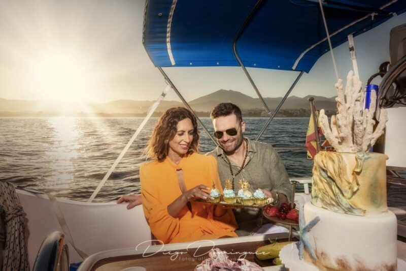 Marbella: Sunset Luxury Sailing Cruise in Puerto Banús - FAQ