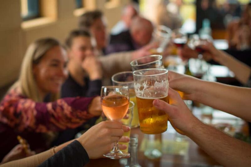 Margaret River: Winery Tour with Lunch and Brewery Visit - Learning and Fun