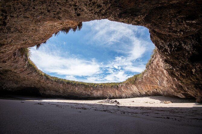 Marietas Islands Tour: enter the hidden beach 100% GUARANTEED - Exploring the Marietas Islands Tour: Your Guaranteed Access to the Hidden Beach