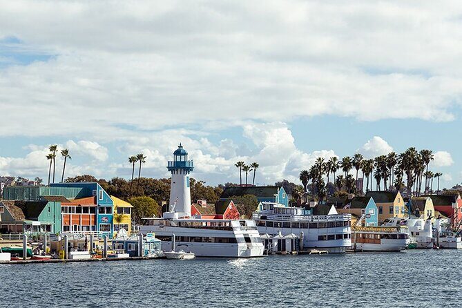 Marina del Rey Christmas Eve Buffet Brunch Cruise - A Detailed Look at the Marina del Rey Christmas Eve Cruise Experience