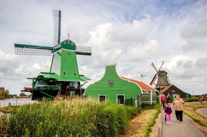 Marken, Volendam and Edam: Private Full-Day Tour - Exploring the Villages of Marken, Volendam, and Edam