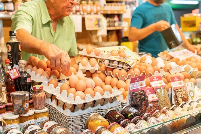 Market tour and lunch or dinner at a local's home in Siracusa - Exploring Syracuse’s Local Market with a Passionate Guide