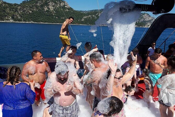 Marmaris & Icmeler Pirates Boat Trips With Soft Drinks - Who Should Consider This Tour?