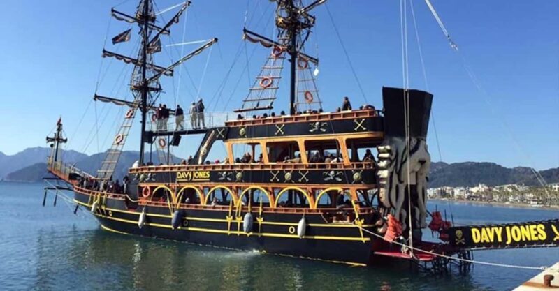 Marmaris Pirate Boat w/ Lunch, Unlimited Alcoholic Drinks - FAQ